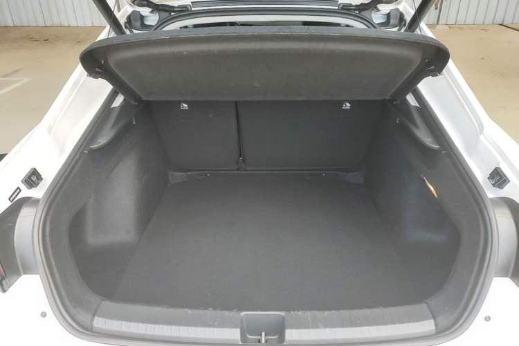 Used Volkswagen Lamando 2022 Lavida L 280TSI DSG Cool & Spicy Edition Trunk