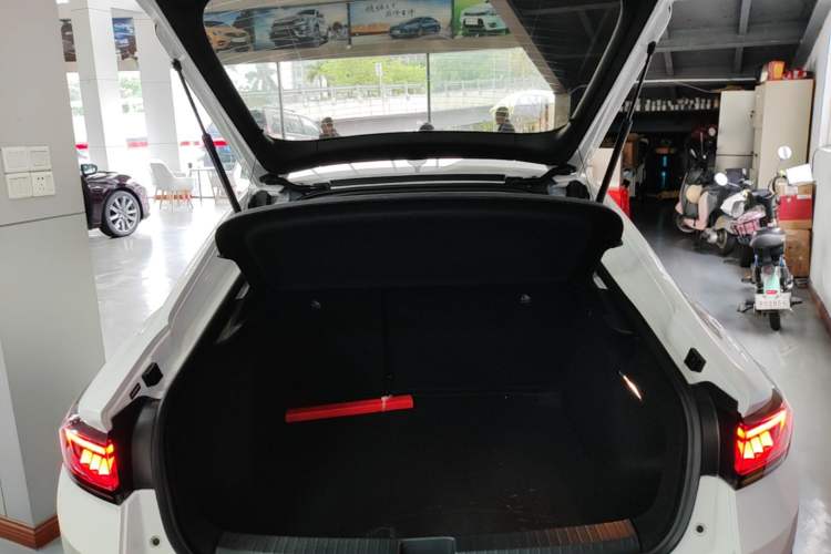 Used Volkswagen Lamando 2022 Lingdu L 280TSI DSG Spicy Edition Trunk