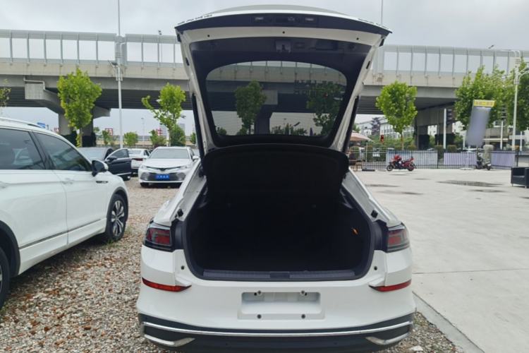 Used Volkswagen Lamando 2022 Lavida L 280TSI DSG Cool & Spicy Edition Trunk