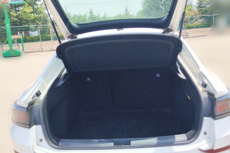 Used Volkswagen Lamando 2022 Lavida L 280TSI DSG Hot Edition Trunk