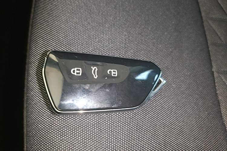 Used Volkswagen Lamando 2022 Lavida L 280TSI DSG Hot Edition Vehicle Key