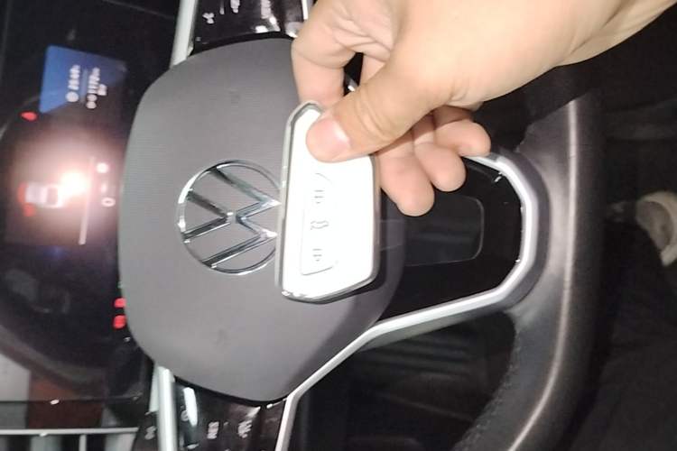 Used Volkswagen Lamando 2022 Lavida L 280TSI DSG Cool & Spicy Edition Vehicle Key
