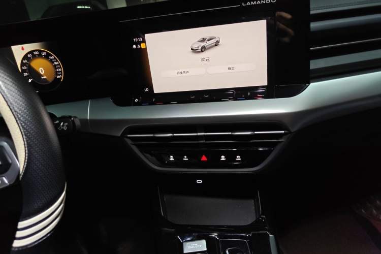 Used Volkswagen Lamando 2023 Lavida L 280TSI DSG Spicy Edition Audio And AC Panel