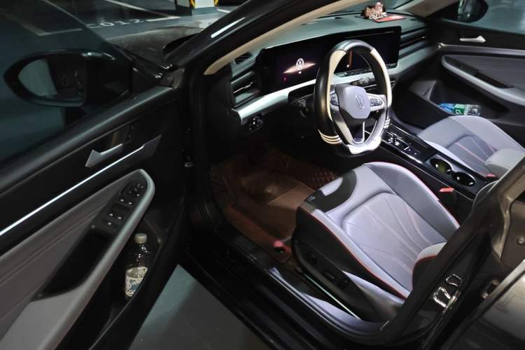 Used Volkswagen Lamando 2023 Lavida L 280TSI DSG Spicy Edition Driver Seat