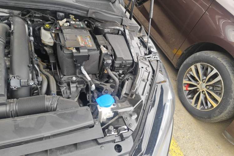Used Volkswagen Lamando 2023 Lavida L 280TSI DSG Cool & Spicy Edition Engine Bay Left
