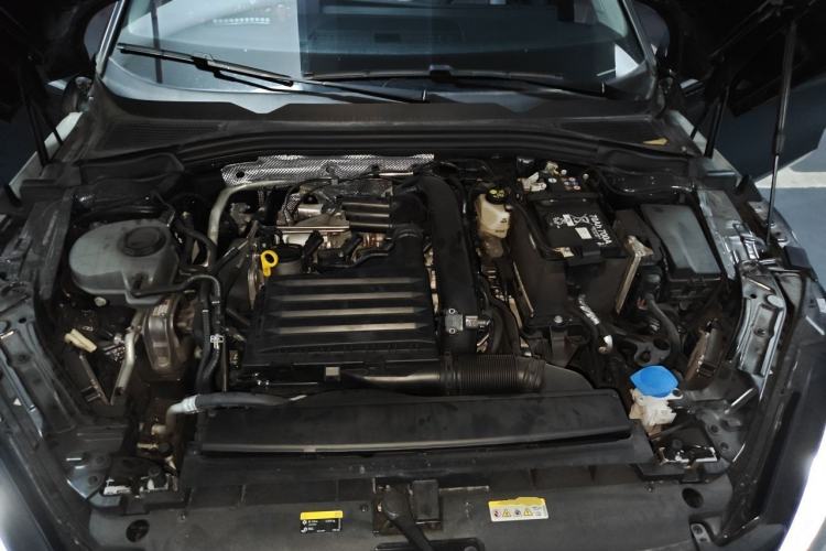 Used Volkswagen Lamando 2023 Lavida L 280TSI DSG Spicy Edition Engine Bay
