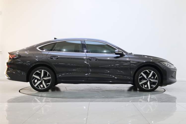 Used Volkswagen Lamando 2023 Lavida L 280TSI DSG Cool & Spicy Edition Exterior 6