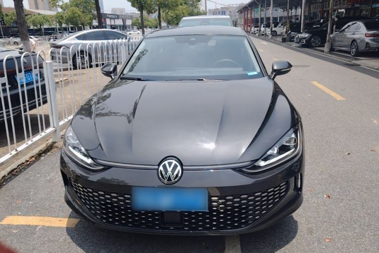 Used Volkswagen Lamando 2023 Lavida L 280TSI DSG Cool & Spicy Edition Front