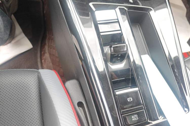 Used Volkswagen Lamando 2023 Lavida L 280TSI DSG Cool & Spicy Edition Gear Lever