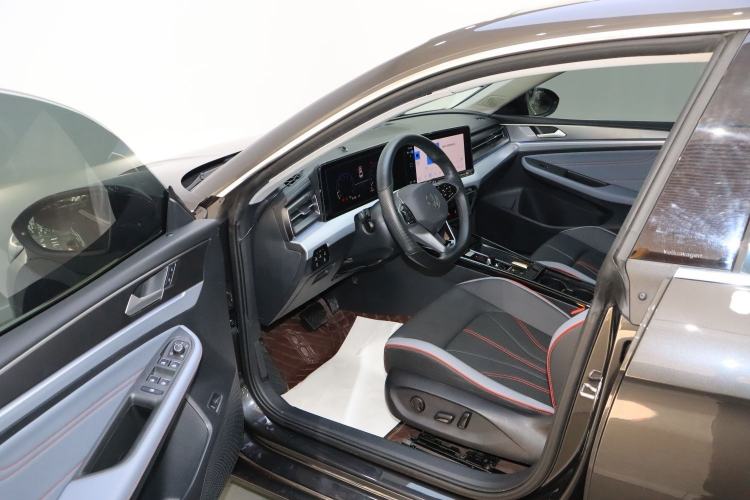 Used Volkswagen Lamando 2023 Lavida L 280TSI DSG Cool & Spicy Edition Left Front Seat
