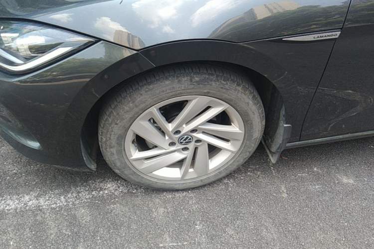 Used Volkswagen Lamando 2023 Lavida L 280TSI DSG Spicy Edition Left Front Wheel Hub