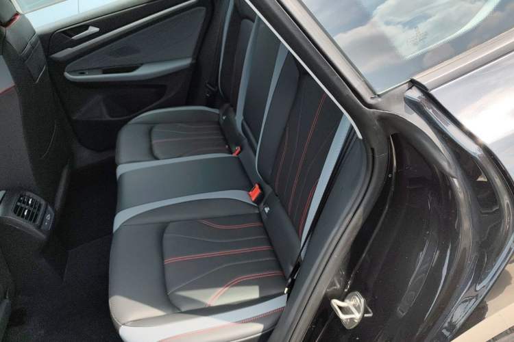 Used Volkswagen Lamando 2023 Lavida L 280TSI DSG Spicy Edition Left Rear Seat