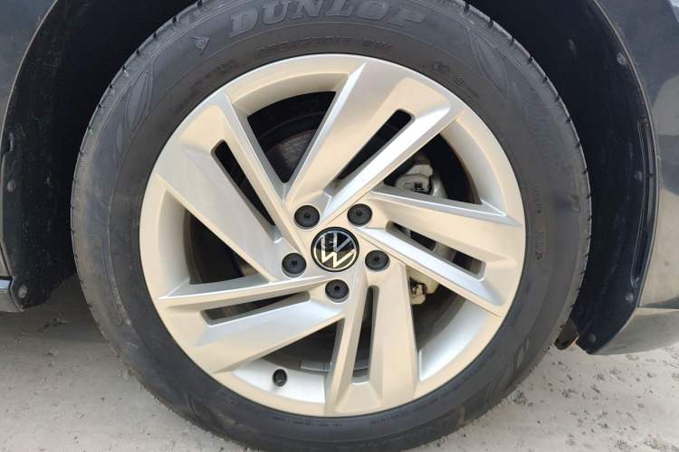 Used Volkswagen Lamando 2023 Lavida L 280TSI DSG Spicy Edition Right Front Wheel Hub