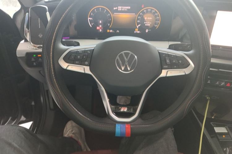 Used Volkswagen Lamando 2023 Lavida L 280TSI DSG Cool & Spicy Edition Steering Wheel