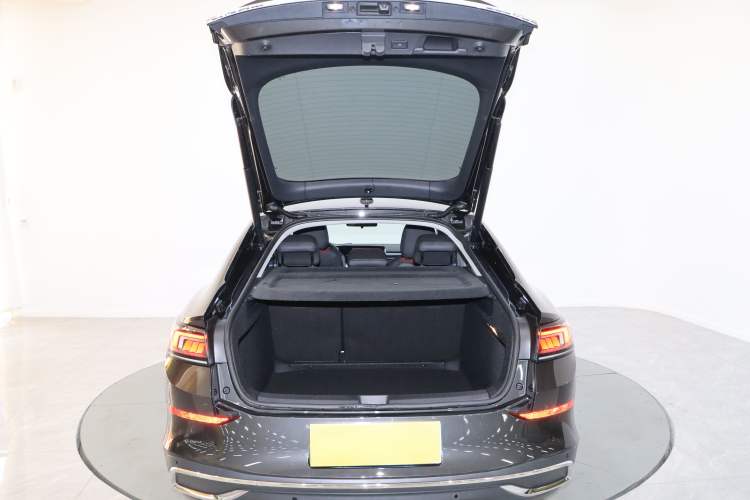 Used Volkswagen Lamando 2023 Lavida L 280TSI DSG Cool & Spicy Edition Trunk