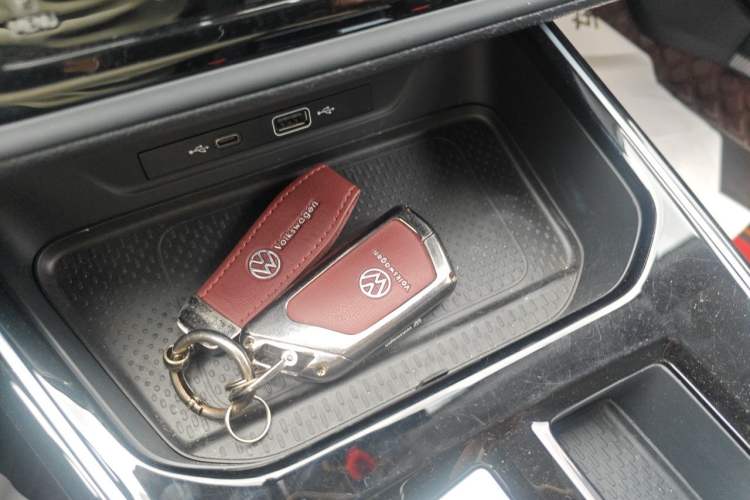 Used Volkswagen Lamando 2023 Lavida L 280TSI DSG Cool & Spicy Edition Vehicle Key