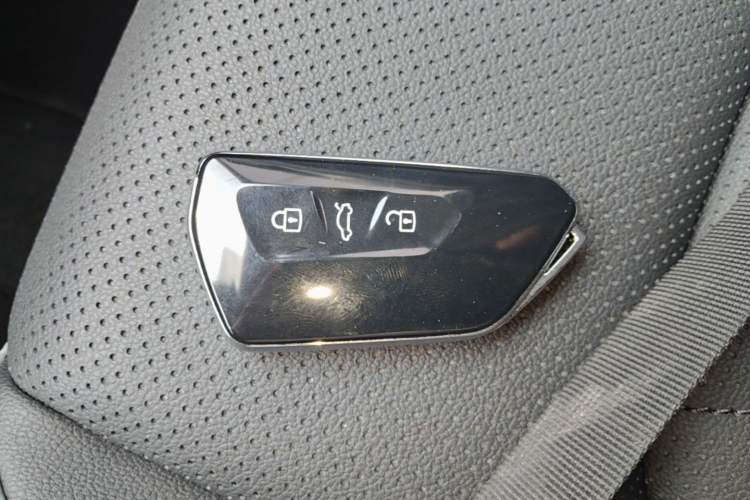 Used Volkswagen Lamando 2023 Lavida L 280TSI DSG Cool & Spicy Edition Vehicle Key