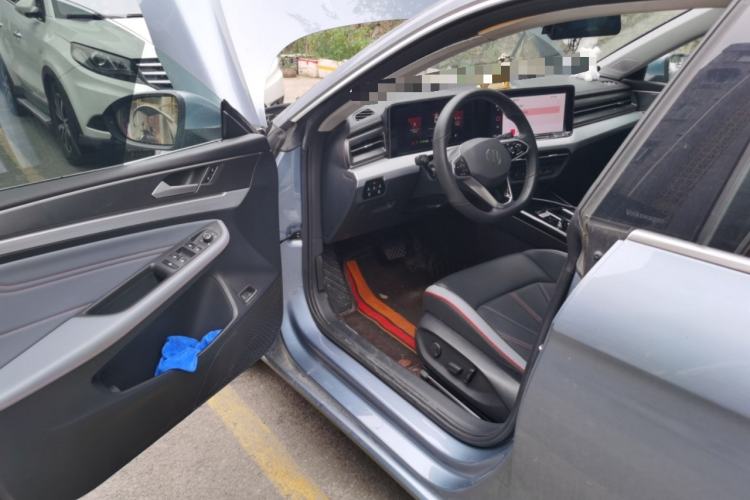 Used Volkswagen Lamando 2023 Lavida L 280TSI DSG Cool & Spicy Edition Driver Seat