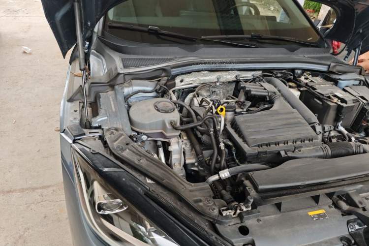 Used Volkswagen Lamando 2023 Lavida L 280TSI DSG Cool & Spicy Edition Engine Bay Right