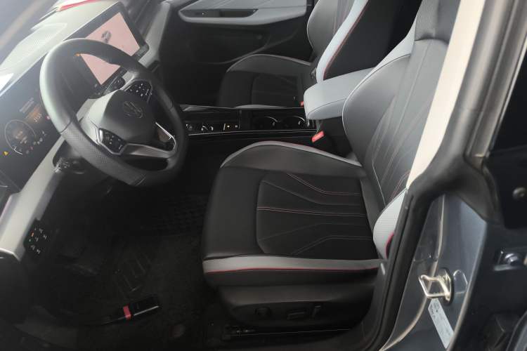 Used Volkswagen Lamando 2023 Lavida L 280TSI DSG Cool & Spicy Edition Left Front Seat