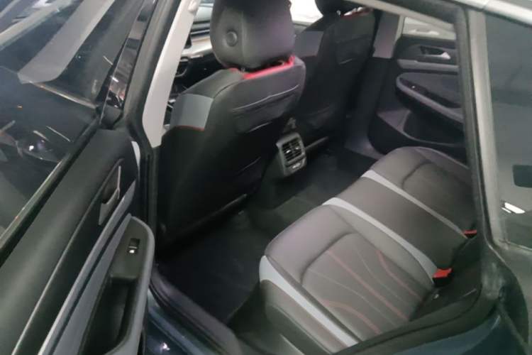 Used Volkswagen Lamando 2023 Lavida L 280TSI DSG Cool & Spicy Edition Left Rear Seat