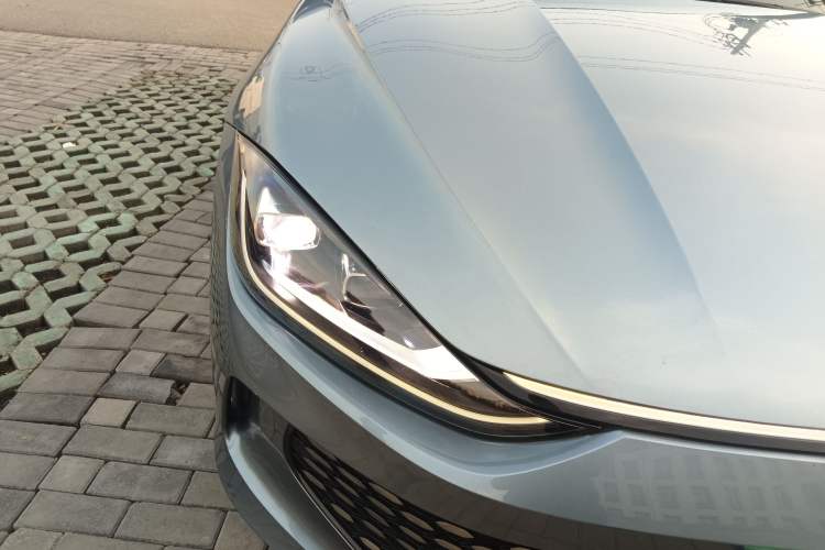 Used Volkswagen Lamando 2023 Lavida L 280TSI DSG Cool & Spicy Edition Right Front Headlight