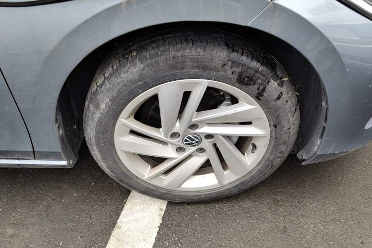 Used Volkswagen Lamando 2023 Lavida L 280TSI DSG Spicy Edition Right Front Wheel Hub