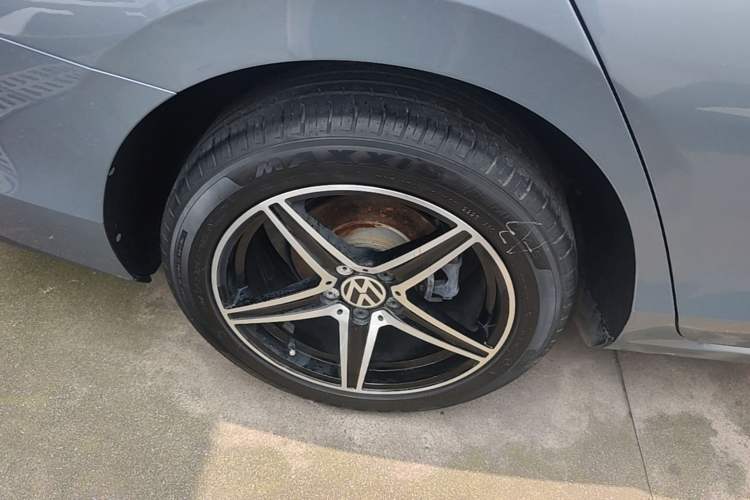 Used Volkswagen Lamando 2023 Lavida L 280TSI DSG Spicy Edition Right Rear Wheel Hub