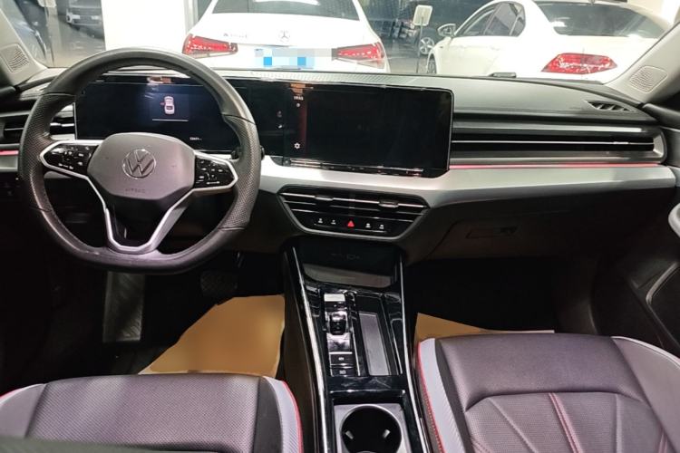 Used Volkswagen Lamando 2023 Lavida L 280TSI DSG Cool & Spicy Edition Center Console