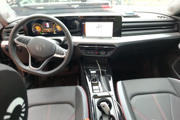 Used Volkswagen Lamando 2023 Lavida L 280TSI DSG Spicy Edition Center Console