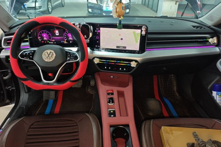Used Volkswagen Lamando 2023 Lavida L 280TSI DSG Cool & Spicy Edition Center Console