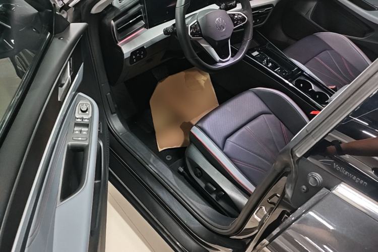 Used Volkswagen Lamando 2023 Lavida L 280TSI DSG Cool & Spicy Edition Driver Seat