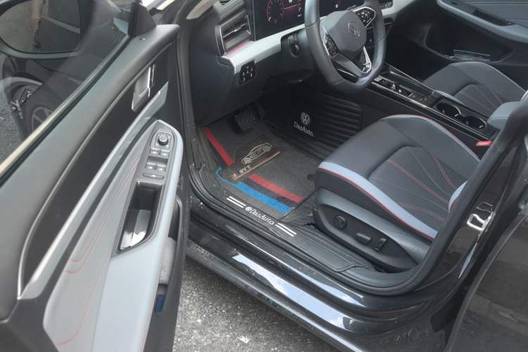 Used Volkswagen Lamando 2023 Lingdu L 280TSI DSG Hot Edition Driver Seat