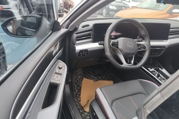 Used Volkswagen Lamando 2023 Lavida L 280TSI DSG Cool & Spicy Edition Driver Seat