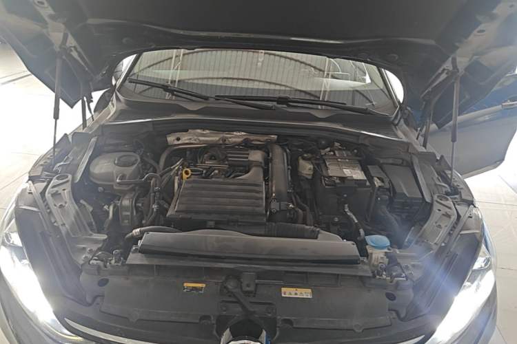 Used Volkswagen Lamando 2023 Lavida L 280TSI DSG Spicy Edition Engine Bay