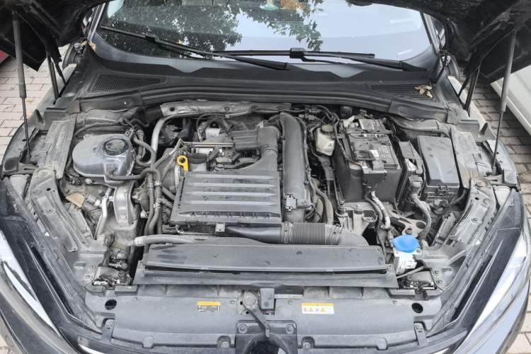 Used Volkswagen Lamando 2023 Lavida L 280TSI DSG Cool & Spicy Edition Engine Bay