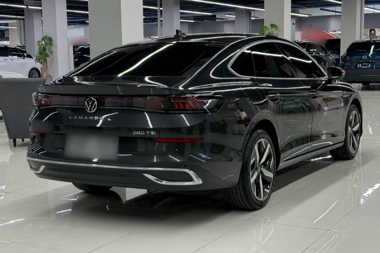Used Volkswagen Lamando 2023 Lavida L 280TSI DSG Cool & Spicy Edition Exterior 2