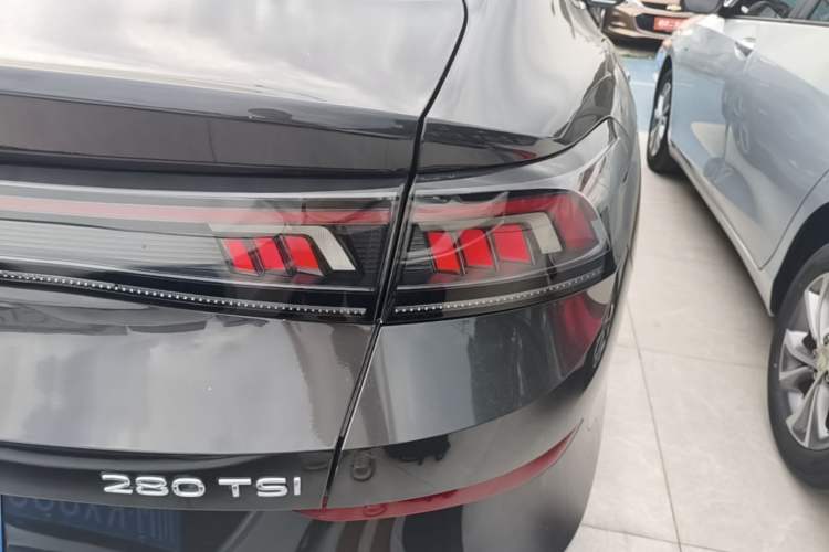 Used Volkswagen Lamando 2023 Lavida L 280TSI DSG Cool & Spicy Edition Exterior 3