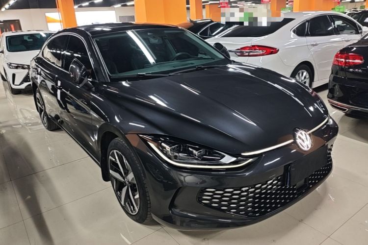 Used Volkswagen Lamando 2023 Lavida L 280TSI DSG Cool & Spicy Edition Front Right 45 Deg