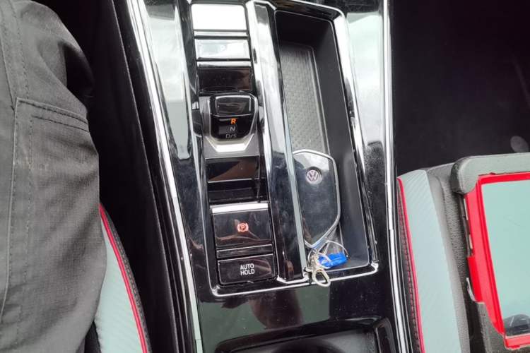 Used Volkswagen Lamando 2023 Lavida L 280TSI DSG Cool & Spicy Edition Gear Lever