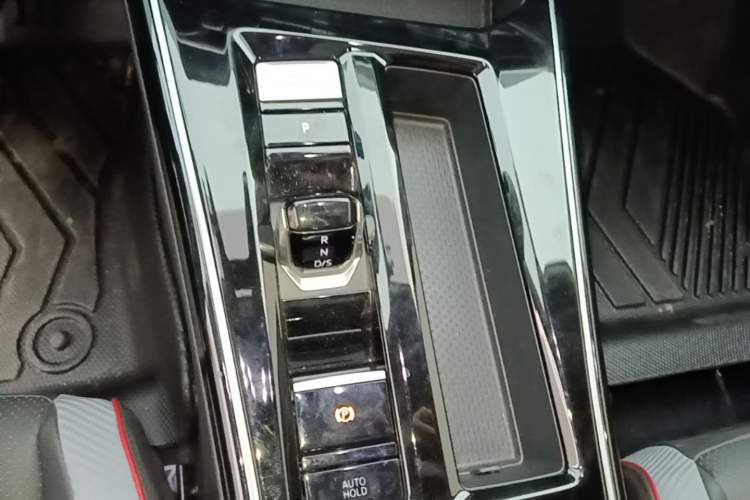 Used Volkswagen Lamando 2023 Lavida L 280TSI DSG Cool & Spicy Edition Gear Lever
