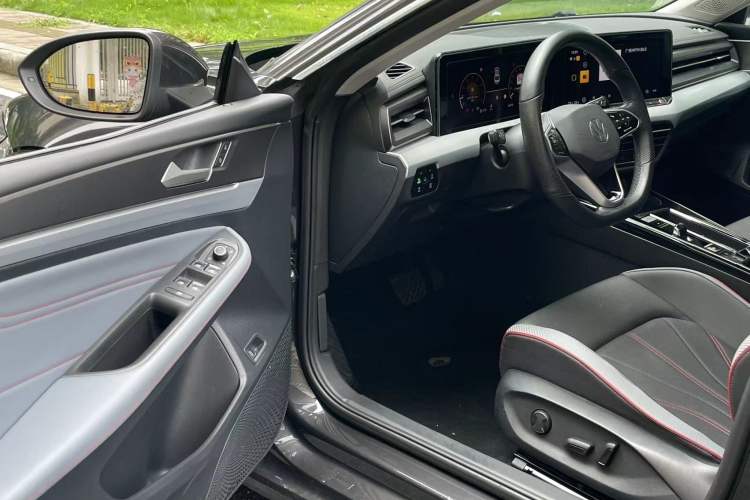 Used Volkswagen Lamando 2023 Lavida L 280TSI DSG Cool & Spicy Edition Interior 6