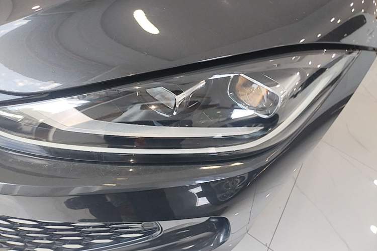 Used Volkswagen Lamando 2023 Lavida L 280TSI DSG Cool & Spicy Edition Left Front Headlight