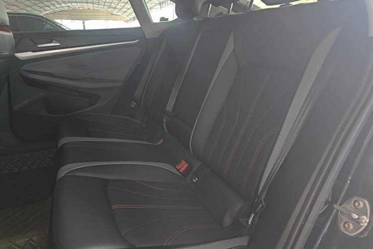 Used Volkswagen Lamando 2023 Lavida L 280TSI DSG Spicy Edition Left Rear Seat