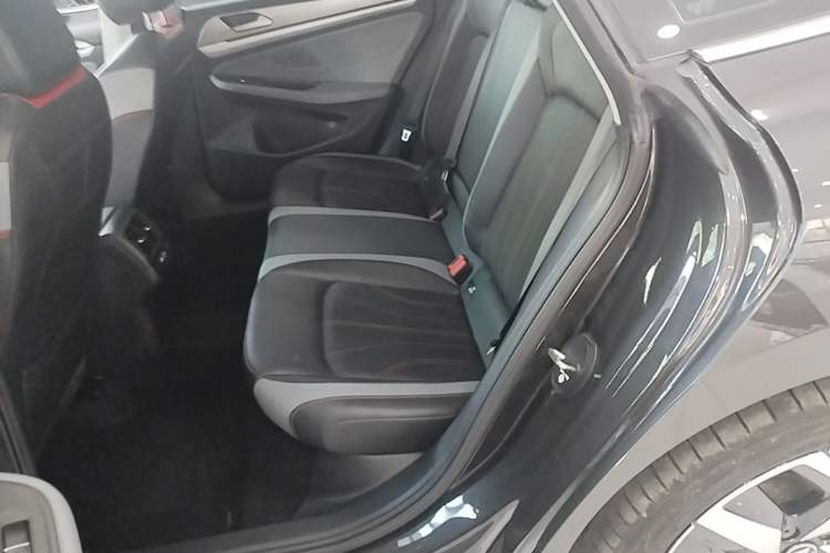 Used Volkswagen Lamando 2023 Lavida L 280TSI DSG Cool & Spicy Edition Left Rear Seat