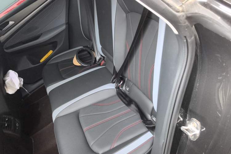 Used Volkswagen Lamando 2023 Lavida L 280TSI DSG Cool & Spicy Edition Left Rear Seat