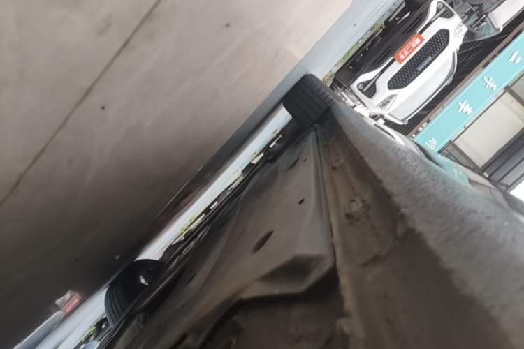 Used Volkswagen Lamando 2023 Lavida L 280TSI DSG Cool & Spicy Edition Left Side Sill