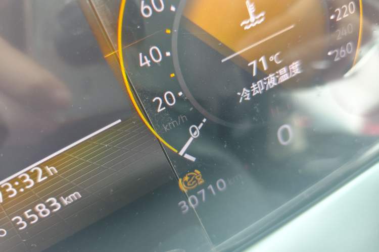 Used Volkswagen Lamando 2023 Lavida L 280TSI DSG Spicy Edition Odometer Close Up