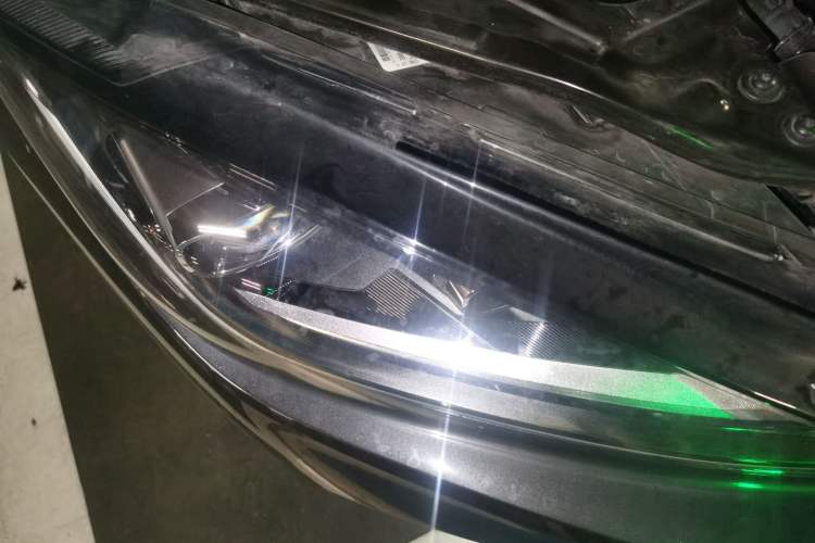 Used Volkswagen Lamando 2023 Lavida L 280TSI DSG Cool & Spicy Edition Right Front Headlight