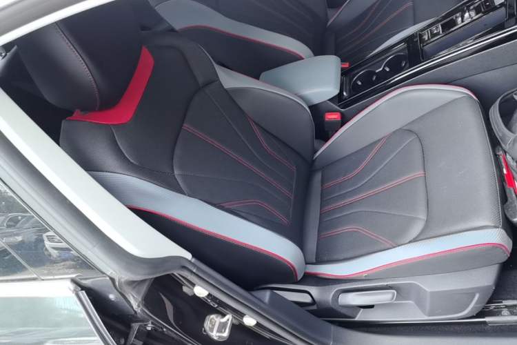 Used Volkswagen Lamando 2023 Lavida L 280TSI DSG Cool & Spicy Edition Right Front Seat